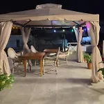 Kingsland * Ksamil
