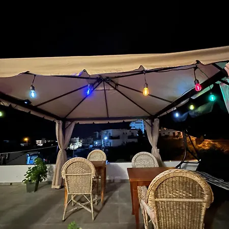 Kingsland Apartment Ksamil