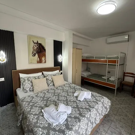 Kingsland Apartment *