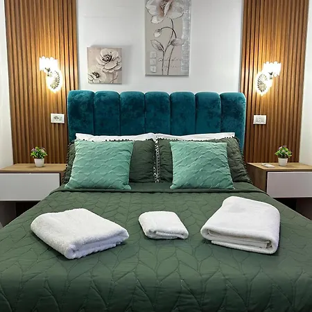 Kingsland Apartment