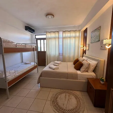 Kingsland Apartment