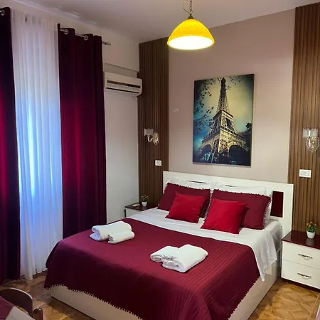 Kingsland Apartment Ksamil