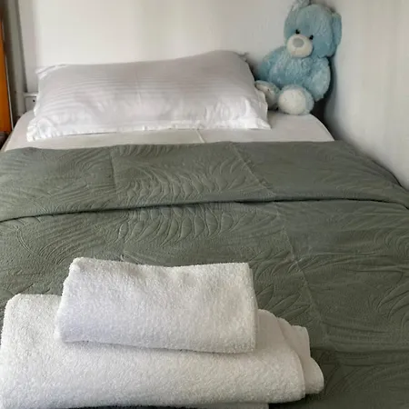Kingsland Apartment