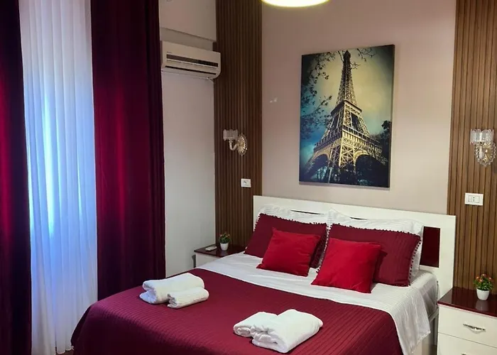 Kingsland Apartment Ksamil